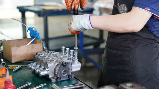 Jcb 7029120055 High Efficiency Hydraulic Gear Pump for Jcb Parker Equipment Applications